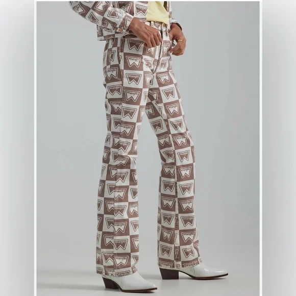 Wrangler Patterned Brown Westeward 626 high rise boot Women's Pants - Picture 2 of 6